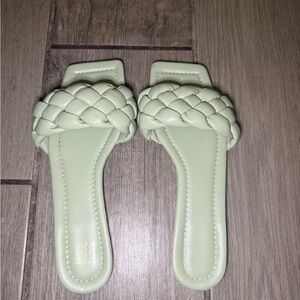 Women's Braided Slide Sandals - Light Green